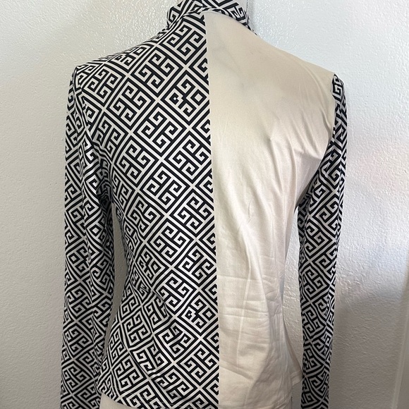 Koandaily Givenchy Inspired Long Sleeve Blouse Women Size Medium Black and White - Picture 3 of 6